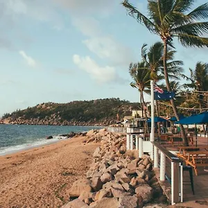 Nomads Magnetic Island (adults Only) Hostel Nelly Bay