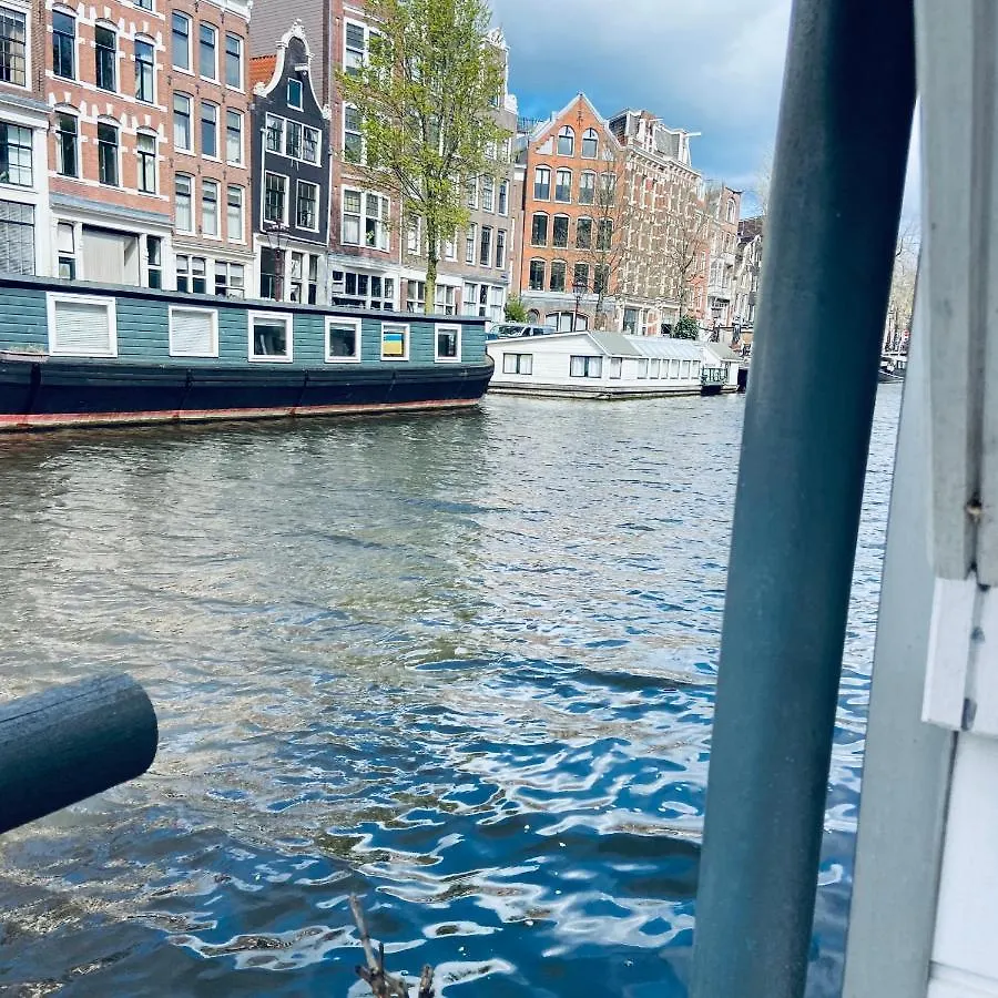 Houseboat Bonnie Bed & Breakfast Amsterdam