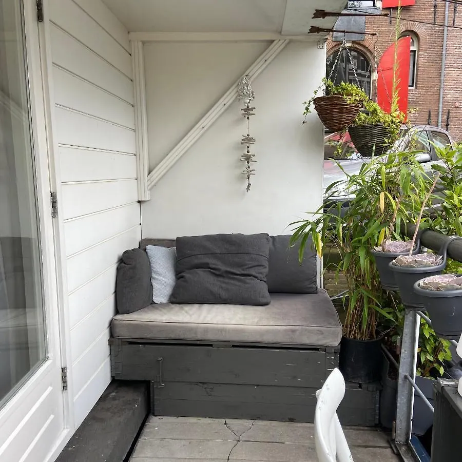 Houseboat Bonnie Bed & Breakfast Amsterdam Netherlands
