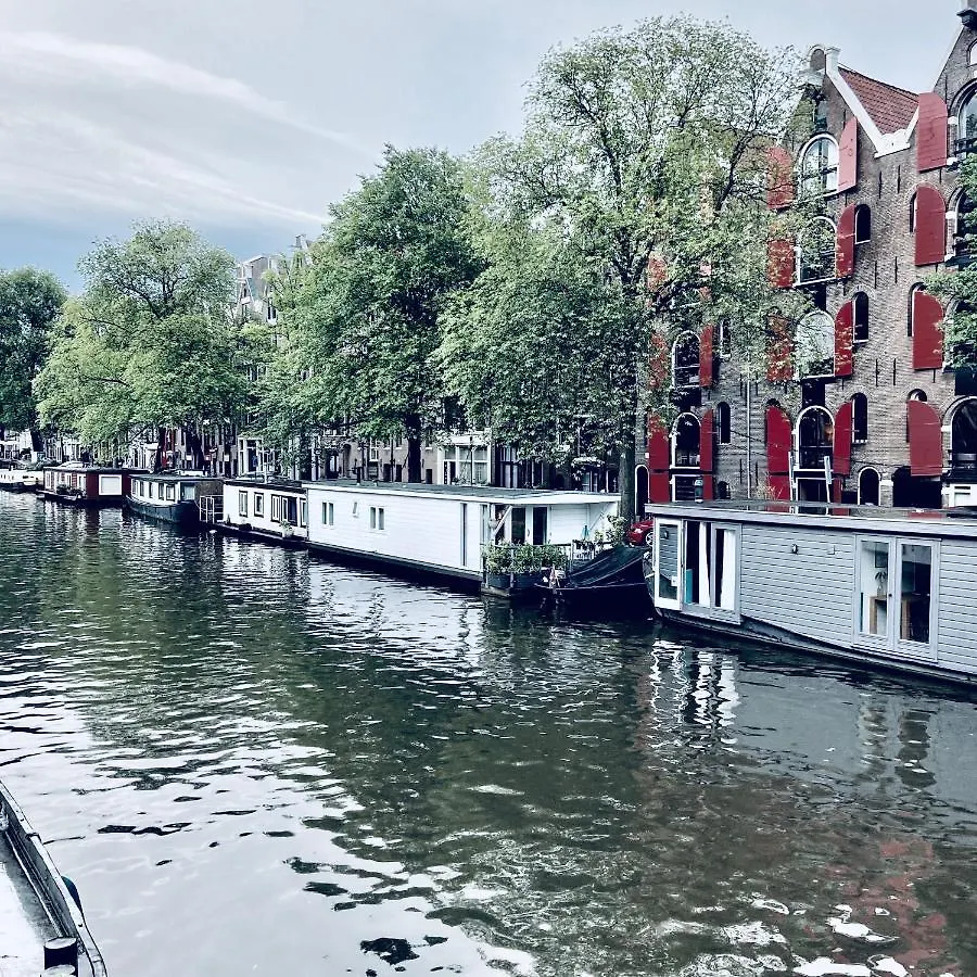 Houseboat Bonnie contacts